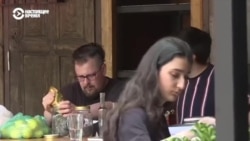 Грузия: вход в кафе только с прививкой