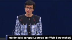 مارتا کاس، از مقام‌های ارشد اتحادیه اروپا، در جلسه روز سه‌شنبه در استراسبورگ
