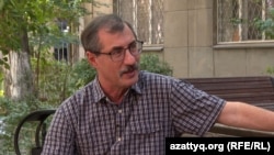 Евгений Жовтис