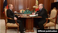 Як повідомили у пресслужбі Кремля, Путін вніс кандидатуру Мішустіна після зустрічі з ним