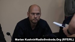 Раніше захисники Іллі Вітюка, як і він сам, відкидали звинувачення та запевняли суд, що Вітюк не має намірів ухилятися від слідства, тиснути на свідків чи залишати країну