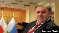 По словам Вячеслава Гобозова, если бы не махинации ЦИК, то явка на выборах составила бы не менее 75%, а то 80%