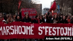 Arhivska fotografija sa jednog od protesta žena u Prištini