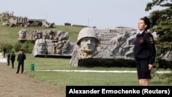 Військово-меморіальний комплекс Савур-Могила напередодні Дня Перемоги, Донецька область, 8 травня 2018 року