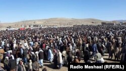  د مړه شوو ماشومانو جنازه 