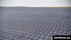 Президент України підписав законопроєкт, який дозволяє знизити тариф на сонячну та вітрову електростанцію