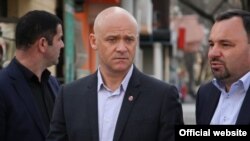 Тимчасова слідча комісія опитала мера міста Геннадія Труханова (в центрі) і низку його підлеглих