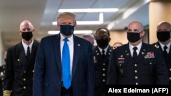 Președintele american Donald Trump a viziat spitalul militar Walter Reed National Military Medical Center din Bethesda, Maryland, sâmbătă 11 iulie 2020.