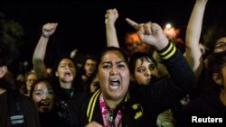 Протест проти Трампа в унівеситеті Каліфорнії, 9 листопада 2016 року