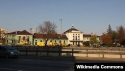 Гара Подуене