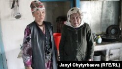 Азиза апасы менен