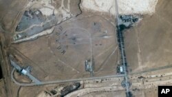 تصویر جدید از پایگاه شکاری هشتم اصفهان که روز دوشنبه سوم اردیبهشت گرفته شده است و میزان خسارت به آن را نشان می‌دهد