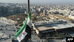 У зв’язку із погіршенням безпекової ситуації, посольство України в Лівані наполегливо рекомендує громадянам України утриматися від будь-яких поїздок до Сирії