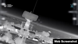 Ураження берегової РЛС МР-10М1 «Мис М1» у Криму. Скріншот кадру з відео ГУР