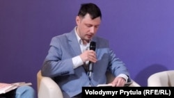 Рустем Халілов під час презентації книги «Вільні голоси Криму»