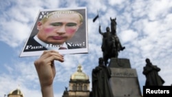 Në përkrahje të vajzave të "Pussy Riot"