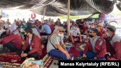 Казакстан. Жаңы-Өзөн шаарындагы мунай казуучу компанияны тейлеген жумушчулар иш таштады. 19-июль, 2021-жыл. 