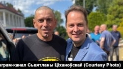 Игорь Карней (слева)