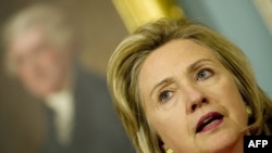 Хиллари Клинтон подчеркнула, что правительство должно предпринять необходимые шаги для обеспечения истинно демократических выборов в 2012-2013 годах