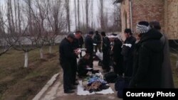 Кыргызстанда буга чейин "Йакын инкар" агымынын мүчөлөрү кармалган учурлар болгон.