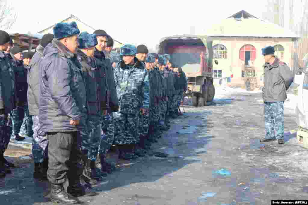 Местные власти и милиция организовали круглосуточное дежурство в Куршабе