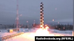 Сурков пропонує назвати ядерну ракету іменем «Гіві»