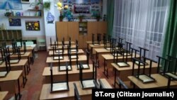 Өзбекстандагы мектептердин бири. 