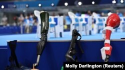 Vívás kerekesszékből: látványos fotók a paralimpiáról