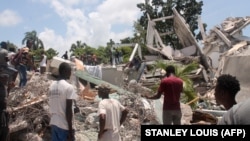 A Manguier Hotel romjai a földrengés után, 2021. augusztus 14 -én, Les Cayes -ben, Haiti délnyugati részén