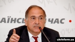 резидент СКУ Аскольд Лозинський спілкувався з журналістами у Києві 19 серпня 2008р. 