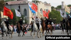 Празднование Дня Независимости, Бишкек, 31 августа 2011 года.