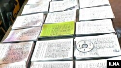 پیش از این،‌ هزاران تناز معلمان ایران با امضای طوماری از کمبود بودجه وزارت آموزش و پرورش انتقاد کرده بودند. 