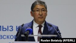 Ерлан Сағадиев, білім және ғылым министрі.