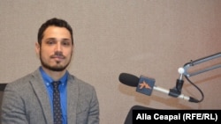 Dionis Cenușă, analist politic