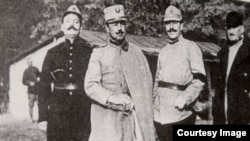 Pictorul Solomon Sanielevieci și militari evrei din armata română în Primul Răzaboi Mondial (Foto: C.R.E.J.H., prin curtoazia prof. Carol Iancu)