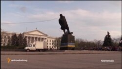 Декомунізація і війна на Донбасі