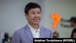 Темир Сариев.