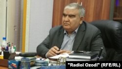 Гул Шералӣ соли 2013 аз мақоми вазири энергетика ва саноати Тоҷикистон барканор шуд. Акс рӯзи 14-уми март дар утоқи кори Гул Шералӣ гирифта шудааст