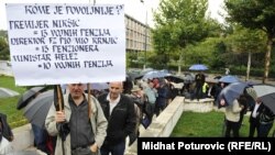 Prosvjed vojnih penzionera ispred Vlade FBiH, 20. septembar 2012.