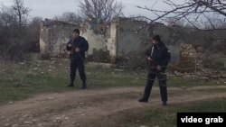 Грузинские полицейские закрыли дорогу в Хурвалети