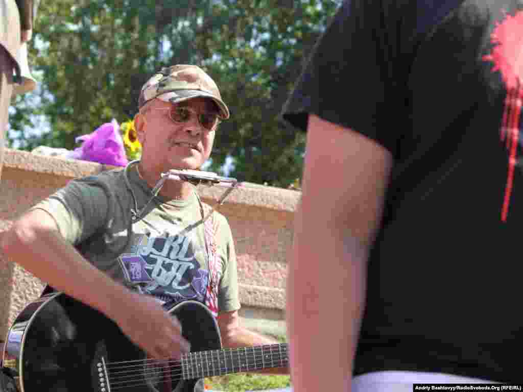 Бард Андрій Глясанов