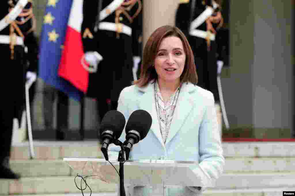 La rândul său, președinta Maia Sandu a vorbit despre determinarea sa de a reforma instituțiile statului și a îmbunătăți viața cetățenilor: &bdquo;La alegerile prezidențiale din noiembrie am primit un mandat puternic din partea cetățenilor pentru a reforma justiția și a construi un stat de drept. (...) Mă bucur că Republica Franceză este gata să ne sprijine&rdquo;.