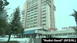 Здание ГЖК "Шарки озод"