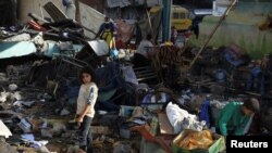 Pasojat nga sulmi izraelit në shkollën strehimore në Qytetin e Gazës, më 26 maj 2025.