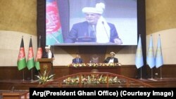 در همین حال، میررحمان رحمانی، می‌گوید که توافق صلح با طالبان باید از سوی شورای ملی تأیید شود.
