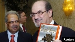 سلمان رشدی و کتاب آیات شیطانی