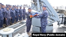 Fosta navă britanică de vânătoare de mine a fost predată Forțelor Navale Române în portul Rosyth din Scoția.