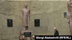 სტალინის ძეგლი თელავში