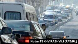 В целом, автопарк Грузии более чем на 70% состоит из автомобилей, срок эксплуатации которых превышает 15 лет