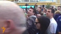 Edhe Zaev hedh bomba me ngjyrë